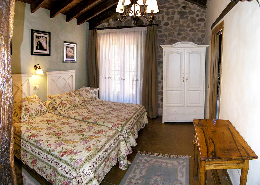 Готель Casa Paulino Corrales De Buelna Номер фото